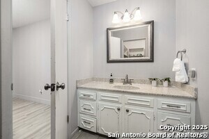 Building Photo - 1267 E Common St