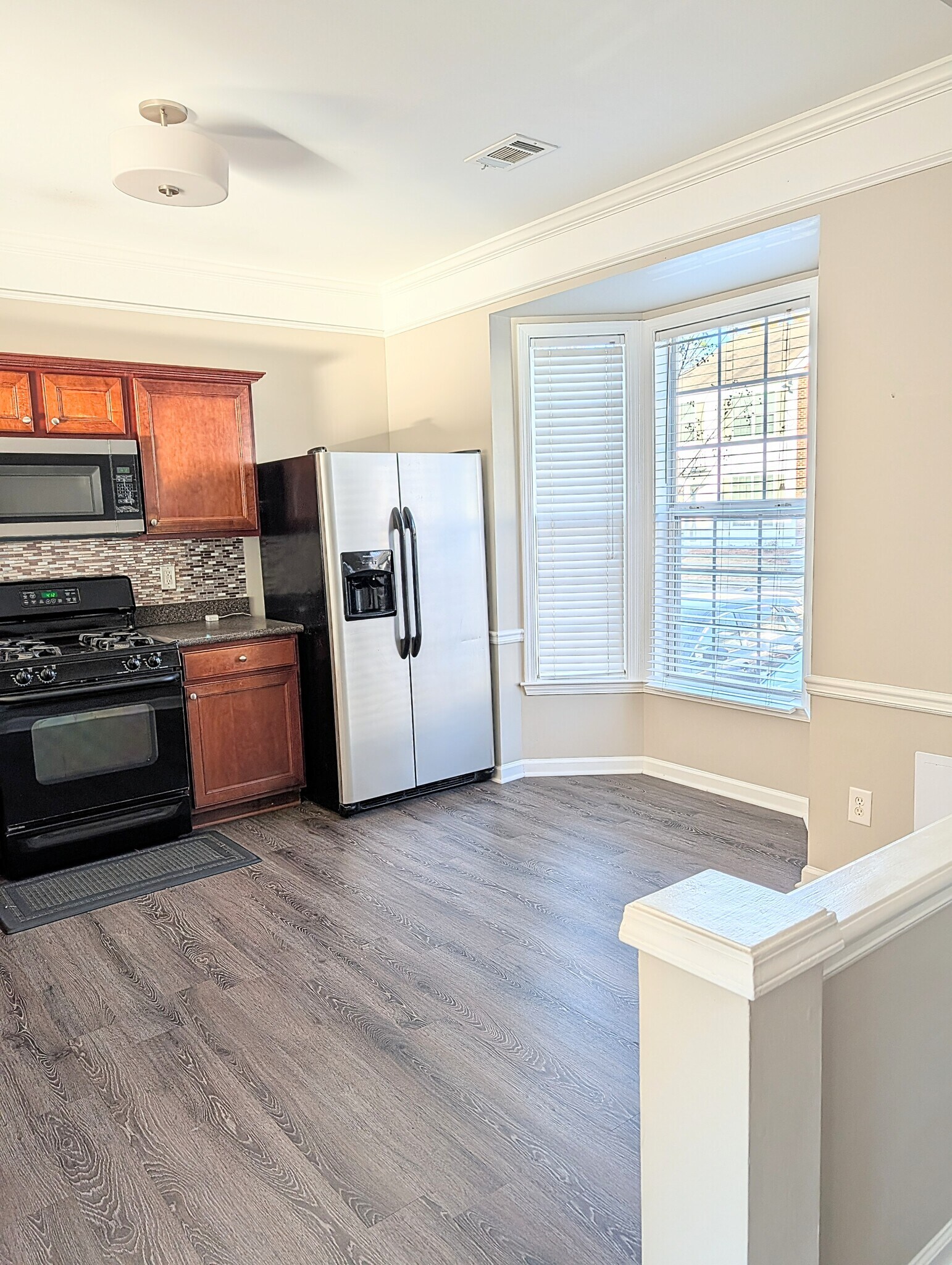 Building Photo - 1041 Annazanes Ct