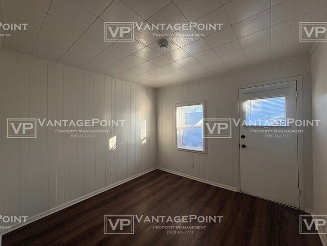 Building Photo - 501 S Huron St