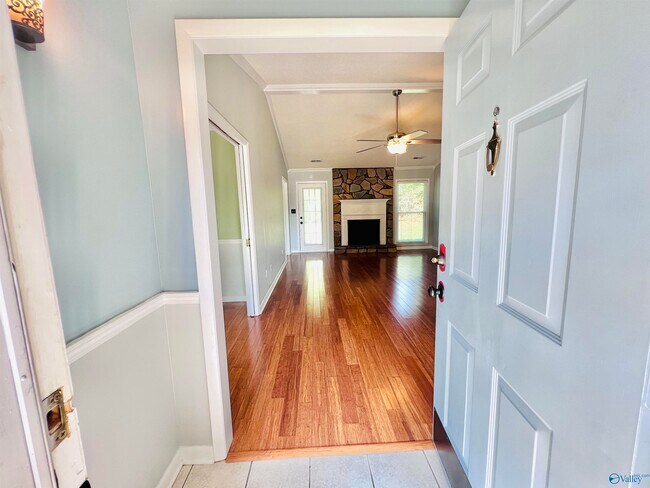 Building Photo - 116 Bibb Dr