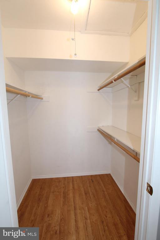 Building Photo - 1112 Aspen Dr