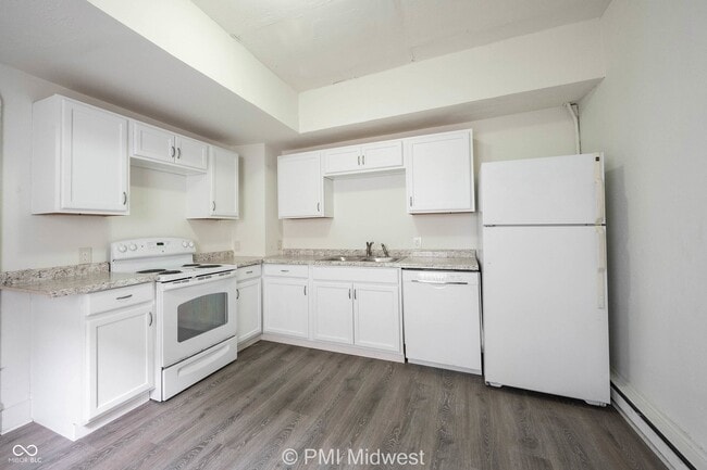 Building Photo - 238 N Beville Ave