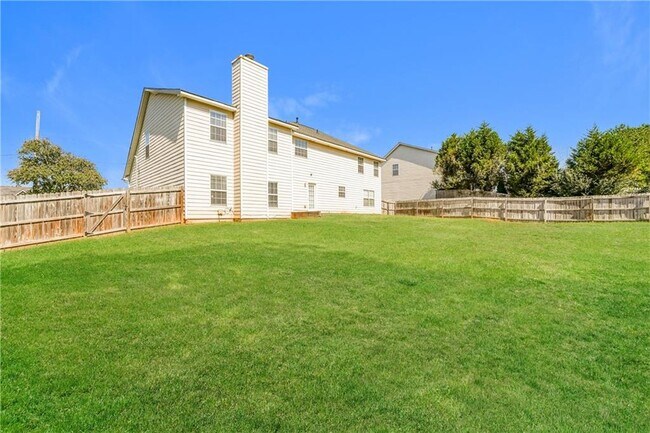 Building Photo - 2575 Captains Row