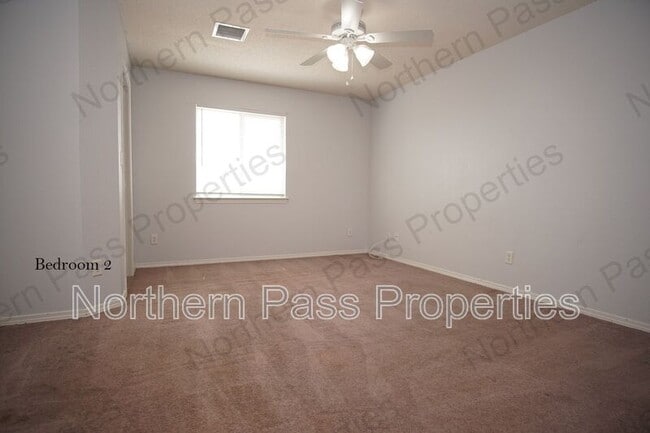 Building Photo - 3400 Blue Earth Ln