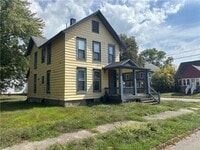 Building Photo - 1000 Pratt St