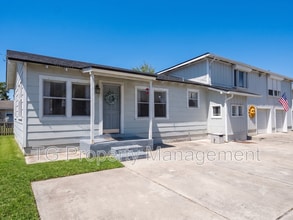 Building Photo - 403 St Augustine Blvd