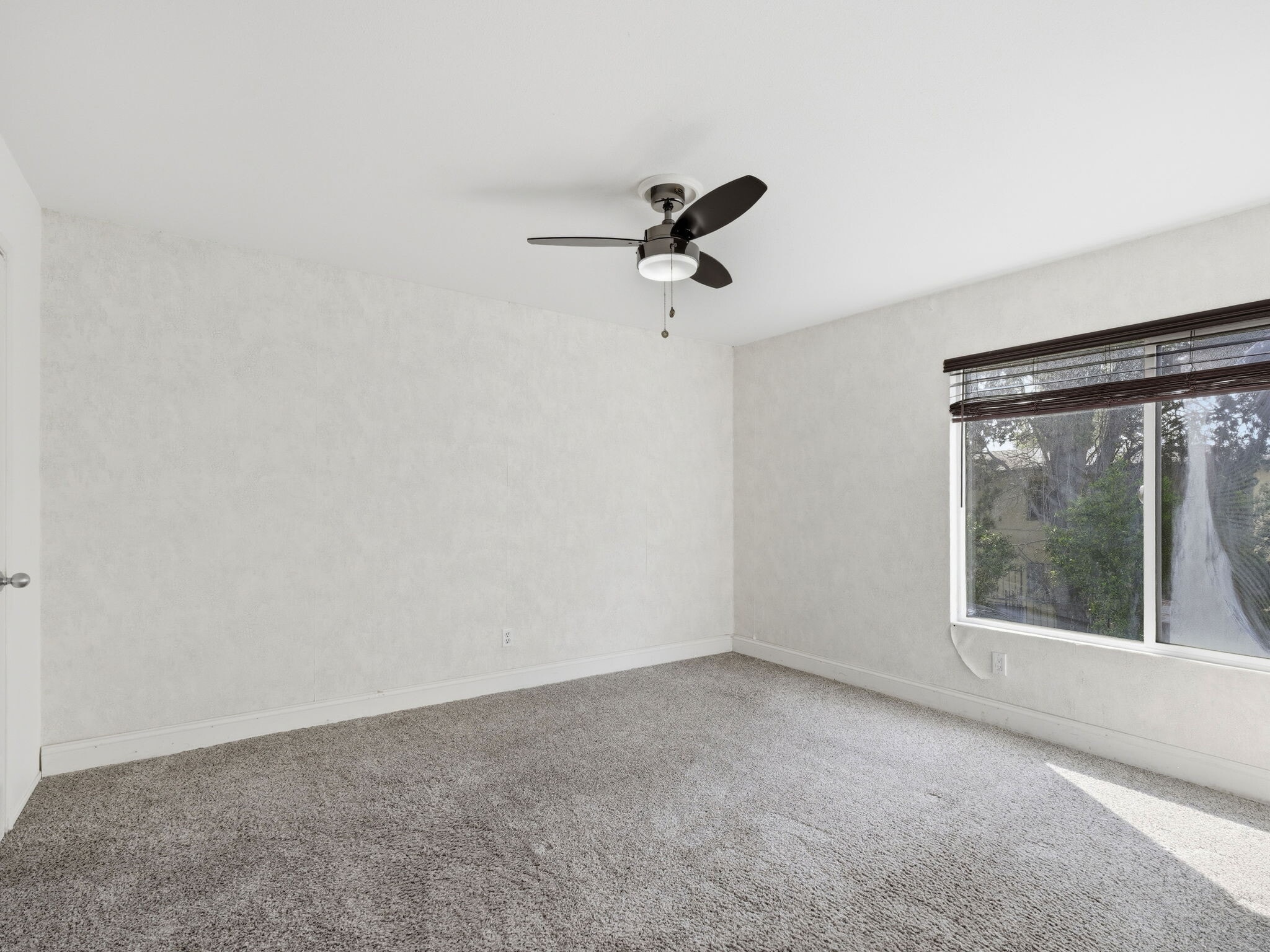 Building Photo - 1940 N Highland Ave