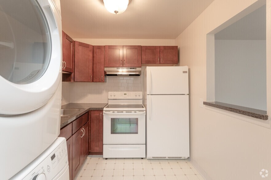 Miry Run Apartments 145 Brookwood Rd Mercerville NJ 08619 Apartment