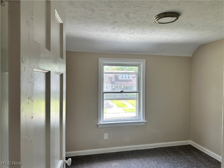 Building Photo - 3759 Northampton Rd