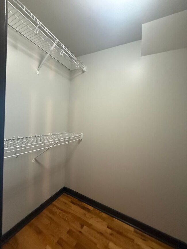 Building Photo - Remodeled Studio in Woodbine - $99 Deposit Special!