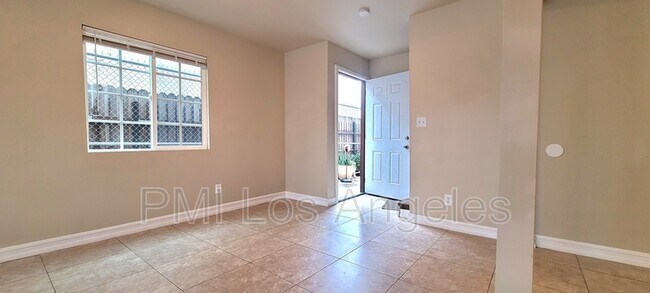 Building Photo - 10314 San Pedro St