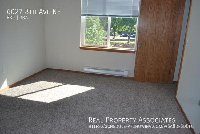 Building Photo - 6027 8th Ave NE