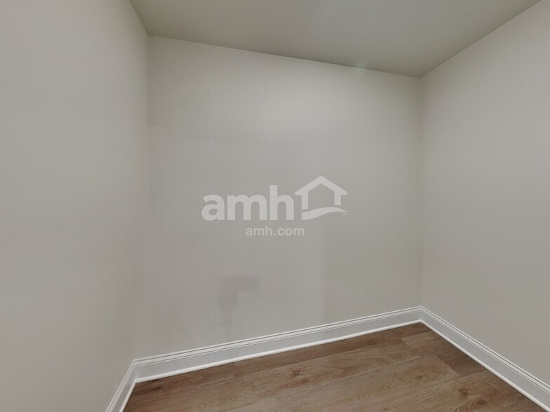 Building Photo - 3317 Emzy Dr