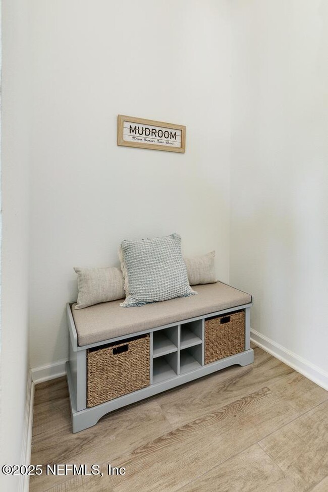 Building Photo - 27 Twilight Ln