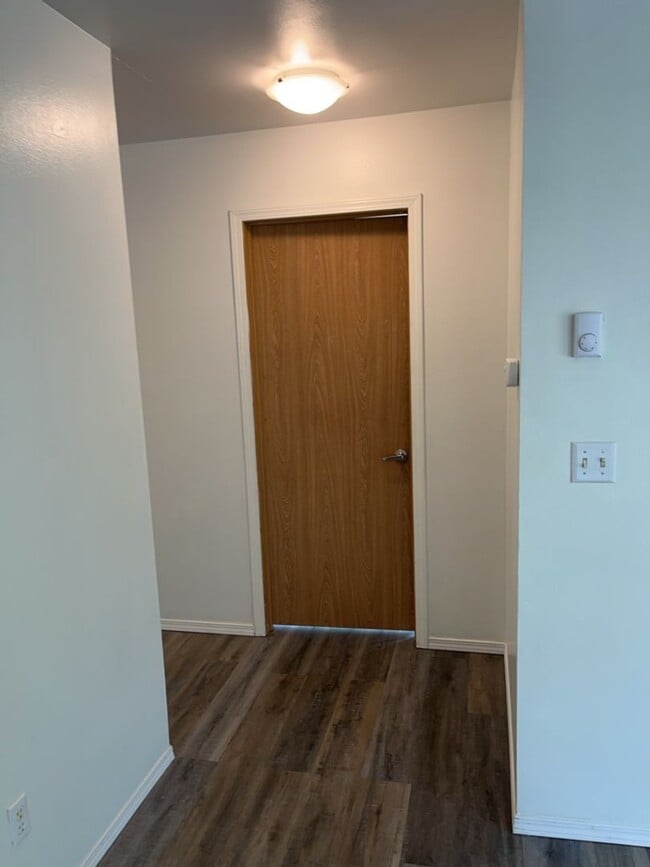 Building Photo - Amazing Duplex Located Just Minutes from WWU & Fairhaven! Prelease Now!