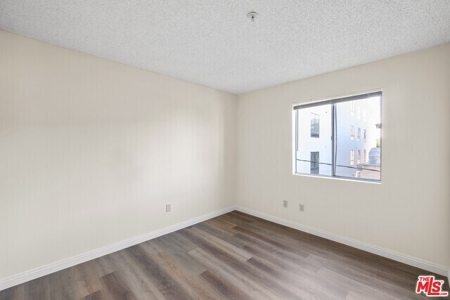 Building Photo - 321 S Occidental Blvd