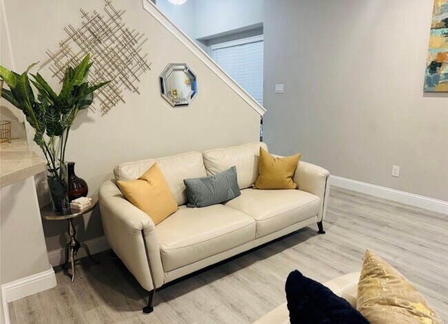 Building Photo - 3135 Atherton Canyon Ln