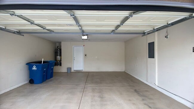 Building Photo - 7821 Barntucket Ave