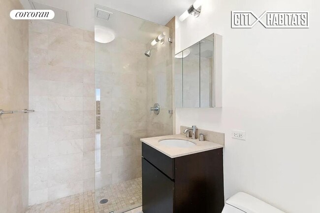 Building Photo - 181 E 119th St