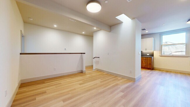 Building Photo - 2 Bedroom Brand New Berkeley Unit!