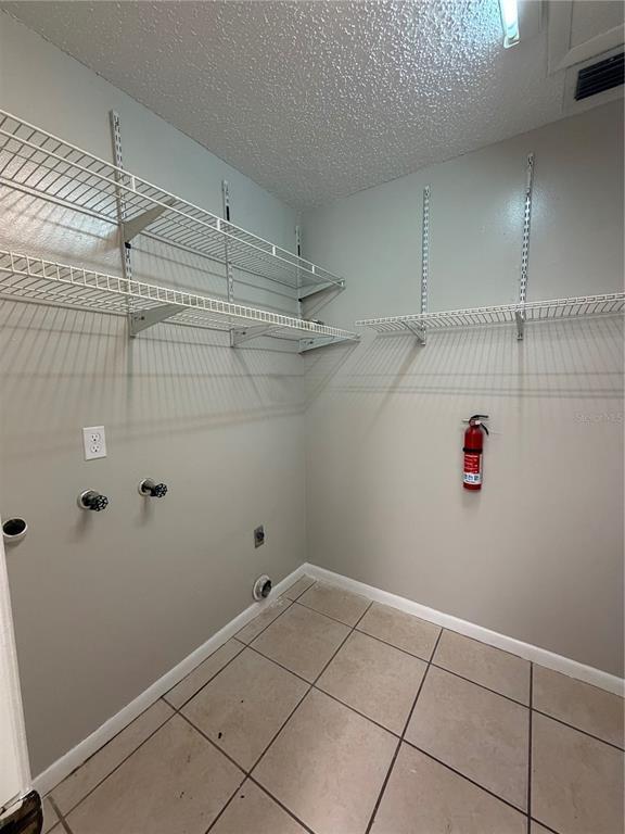 Building Photo - 1405 Crystal Ct