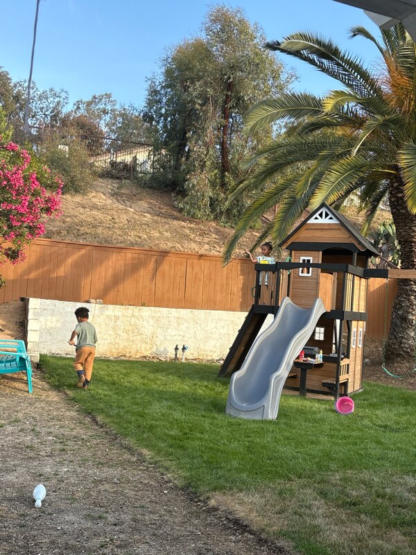 Building Photo - 41430 Avenida De La Reina