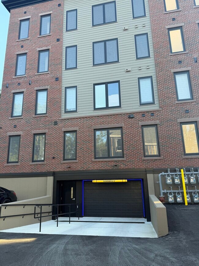 Building Photo - 386-388 Washington St