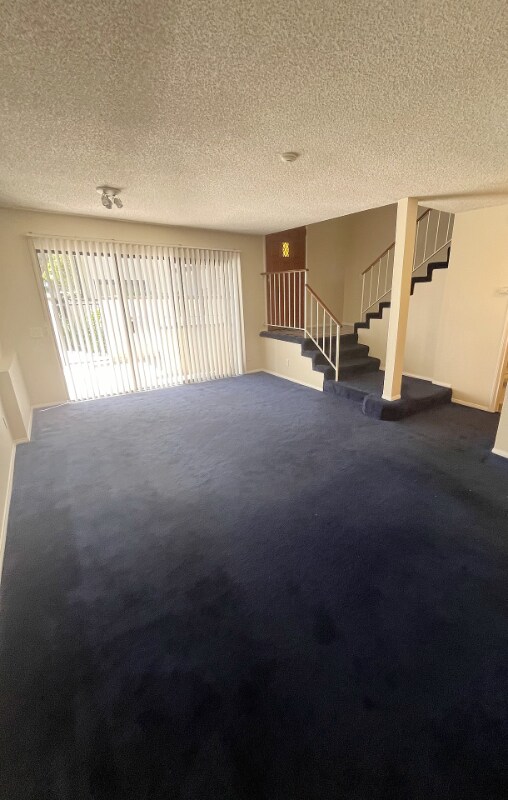 Building Photo - 109 E Rosewood Ct