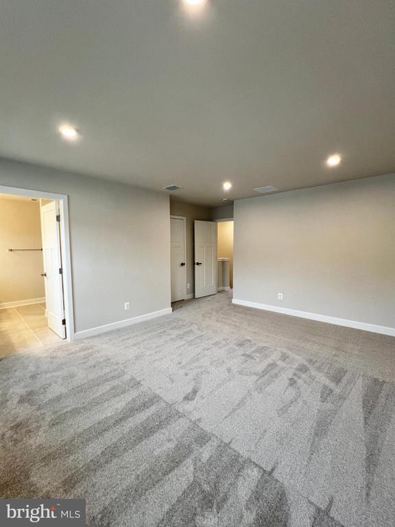 Building Photo - 1704 Belle Fourche Dr