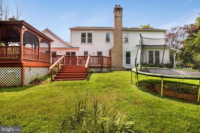 Building Photo - 13920 Wagon Way