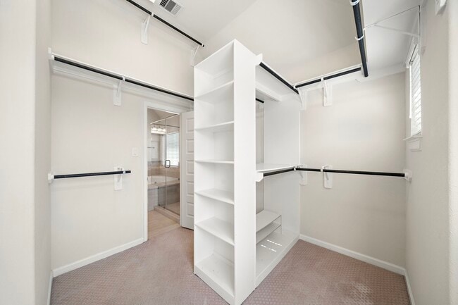 Building Photo - 4003 Centre Valley Ln