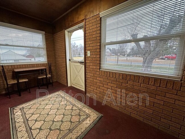 Building Photo - 35 Olivette Rd