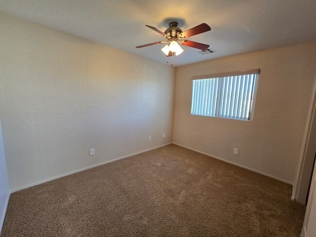 Building Photo - An Amazing 3 Bedroom, 2 Story Home in Silverstone Ranch.