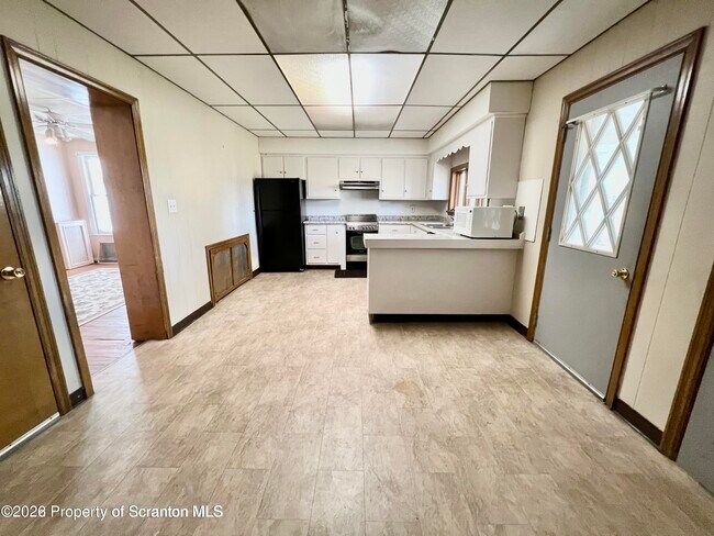 Building Photo - 608 Taylor