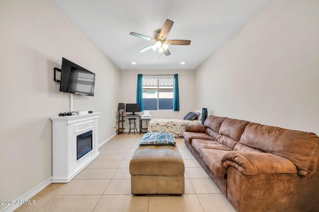 Building Photo - 17605 W Medlock Dr