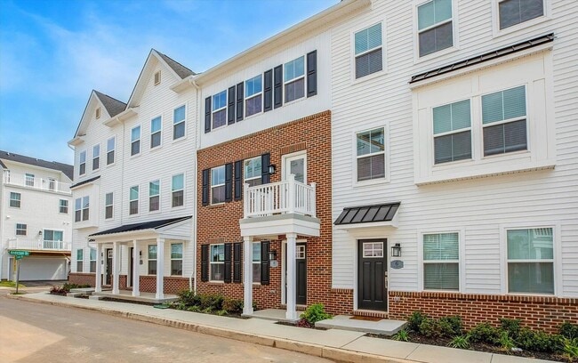 Building Photo - 7 Moran Pl