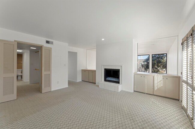 Building Photo - 1201 Autrey St