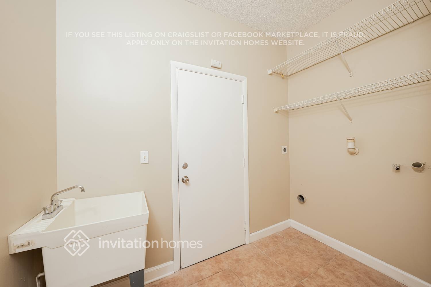 Building Photo - 6151 Branchwood Dr