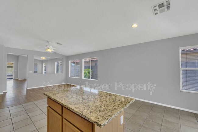 Building Photo - 2401 E Derringer Way