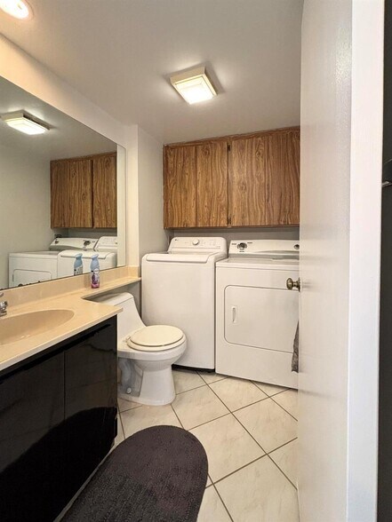 Building Photo - 1402 14th Way