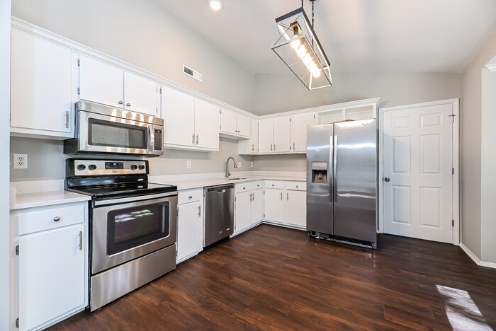 Building Photo - 101 Tweed Ct