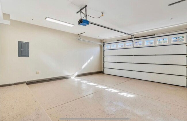 2 Car Garage - 1641 N 51st St