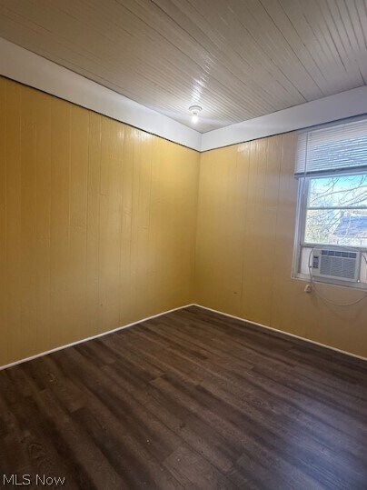 Building Photo - 107 W Main St