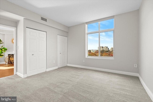 Building Photo - 3101 N Hampton Dr