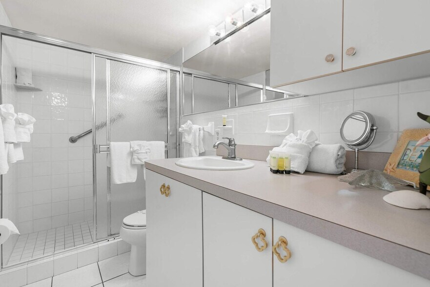 Building Photo - 5800 Bonita Beach Rd SW