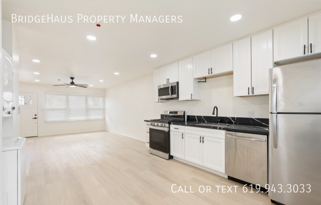 Building Photo - 3246 Clairemont Dr
