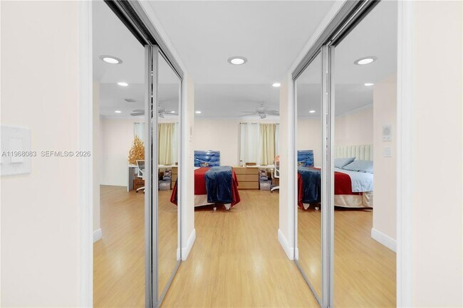 Building Photo - 5253 NW 94th Doral Pl