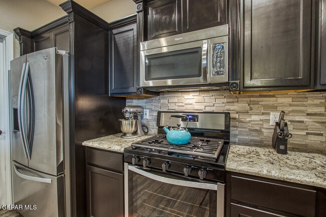 Building Photo - 2116 Honour Point Pl