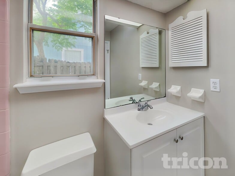 Building Photo - 7835 Weather Vane Dr