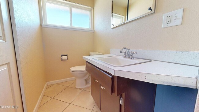 Building Photo - 4553 Skylark Way